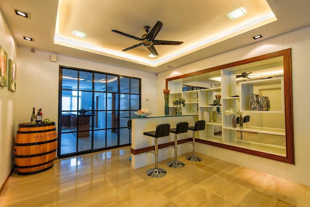 Lse @ Palm Garden Condominium Johor Bahru Apartment